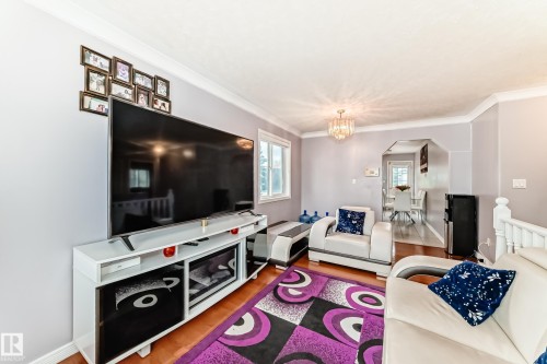 8317 160A Avenue, Edmonton, AB 