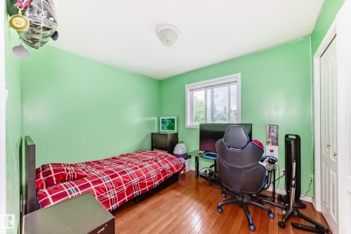 8317 160A Avenue, Edmonton, AB 