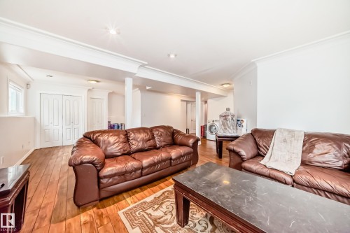 8317 160A Avenue, Edmonton, AB 