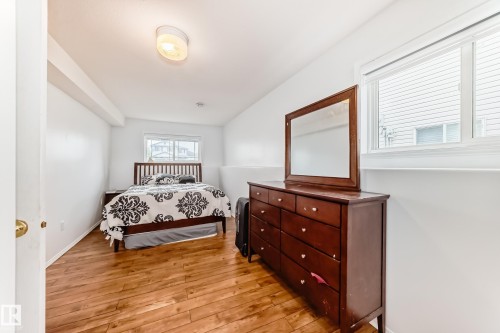 8317 160A Avenue, Edmonton, AB 