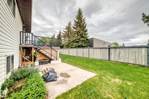 8317 160A Avenue, Edmonton, AB 