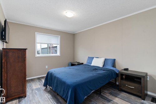 86 Meadowview Road, Morinville, AB - Indoor Photo Showing Bedroom