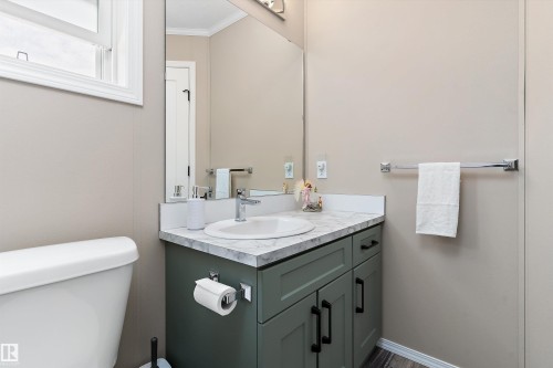 86 Meadowview Road, Morinville, AB - Indoor Photo Showing Bathroom