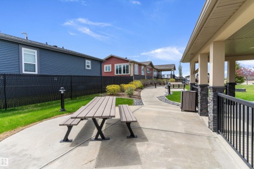 86 Meadowview Road, Morinville, AB - Outdoor