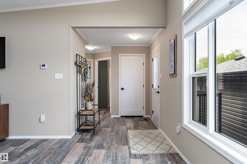 86 Meadowview Road, Morinville, AB - Indoor Photo Showing Other Room