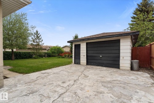 11008 162A Avenue, Edmonton, AB 