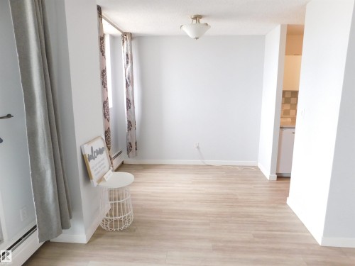 903 13910 Stony Plain Road, Edmonton, AB 