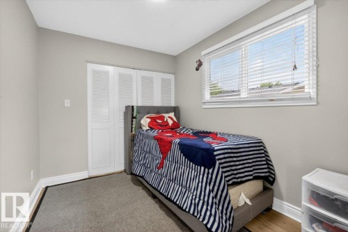 11940 152B Avenue, Edmonton, AB 