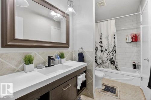11940 152B Avenue, Edmonton, AB 