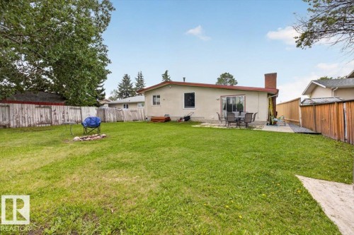 11940 152B Avenue, Edmonton, AB 