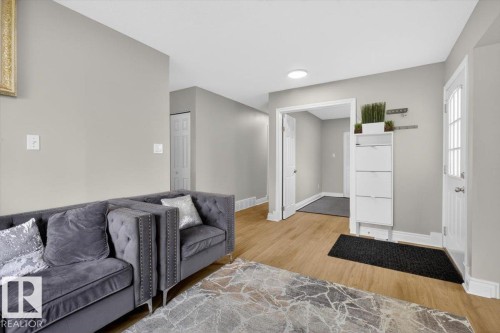 11940 152B Avenue, Edmonton, AB 
