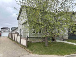 67 SUMMERFIELD Point(e) Sherwood Park, AB T8H 2P6