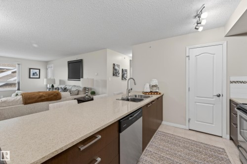 2402 7343 South Terwillegar Drive, Edmonton, AB 