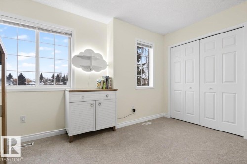 15736 133 Street, Edmonton, AB 