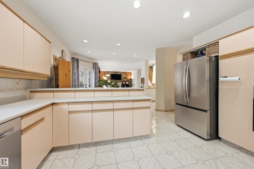 420 Osborne Crescent, Edmonton, AB 