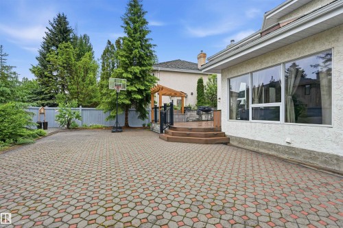 420 Osborne Crescent, Edmonton, AB 