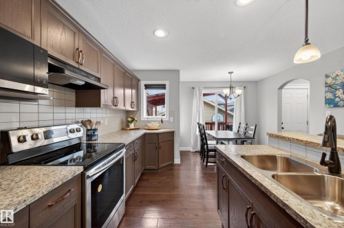2619 12 Street, Edmonton, AB 