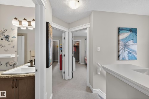 2619 12 Street, Edmonton, AB 