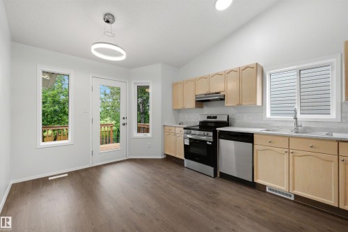 11815 8 Avenue, Edmonton, AB 