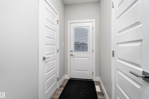 9338 Pear Link, Edmonton, AB 