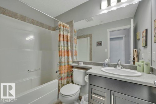 402 812 Welsh Drive Sw, Edmonton, AB - Indoor Photo Showing Bathroom