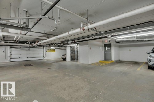 402 812 Welsh Drive Sw, Edmonton, AB - Indoor Photo Showing Garage