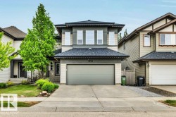 1107 CHAHLEY Crest  Edmonton, AB T6M 0K5