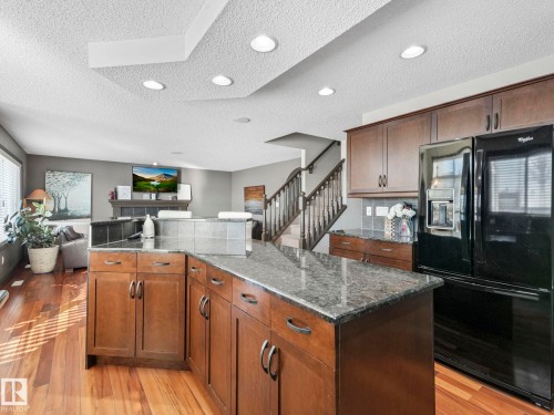 960 Summerside Link Link, Edmonton, AB 
