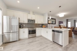 #66- 723 172 Street  Edmonton, AB T6W 1A5