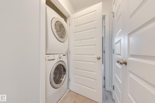 #66- 723 172 Street Sw, Edmonton, AB - Indoor Photo Showing Laundry Room
