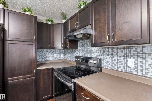 809 37A Avenue, Edmonton, AB 