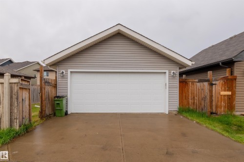 809 37A Avenue, Edmonton, AB 
