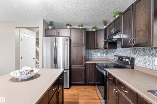809 37A Avenue, Edmonton, AB 