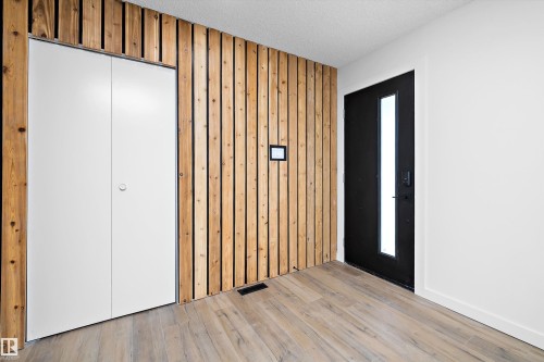 22 Huron Drive, Leduc, AB - Indoor Photo Showing Other Room