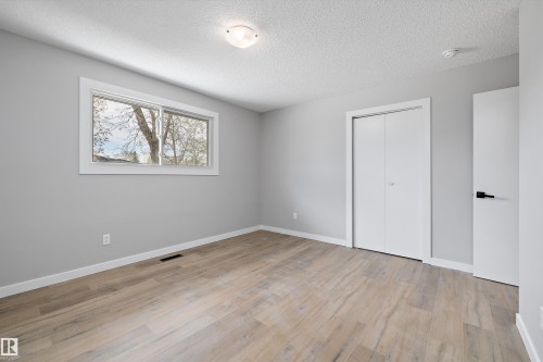 22 Huron Drive, Leduc, AB - Indoor Photo Showing Other Room