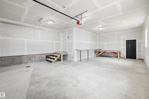 22 Huron Drive, Leduc, AB - Indoor Photo Showing Other Room