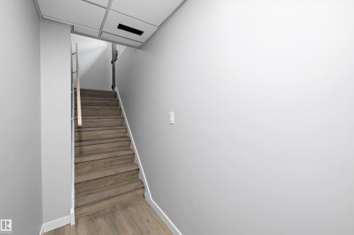 22 Huron Drive, Leduc, AB - Indoor Photo Showing Other Room