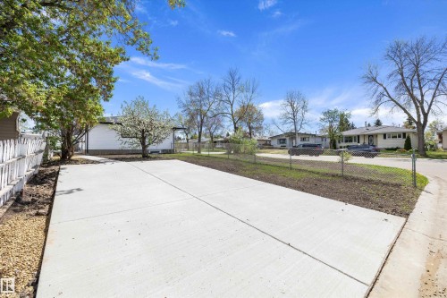 22 Huron Drive, Leduc, AB - Outdoor