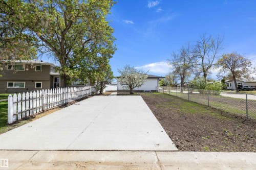 22 Huron Drive, Leduc, AB - Outdoor