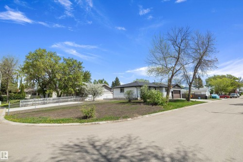 22 Huron Drive, Leduc, AB - Outdoor