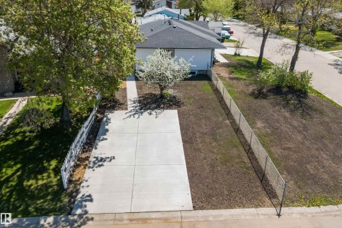 22 Huron Drive, Leduc, AB - Outdoor