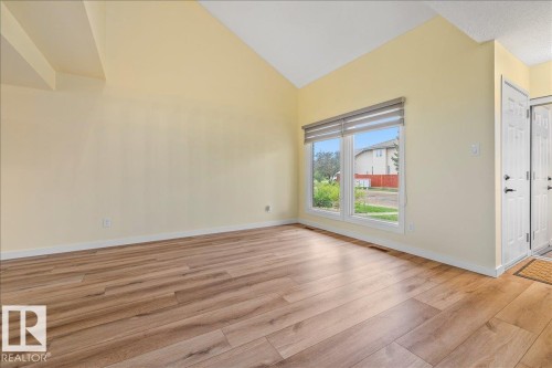 5327 Hill View Crescent, Edmonton, AB 