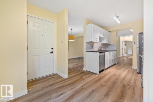 5327 Hill View Crescent, Edmonton, AB 