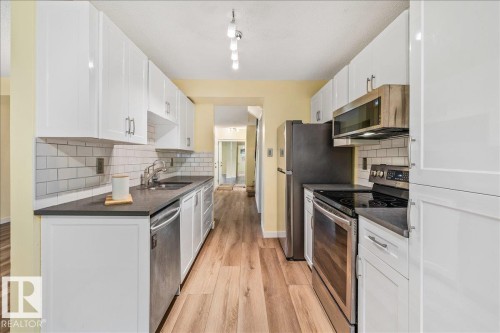 5327 Hill View Crescent, Edmonton, AB 
