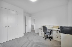 Bright room with light gray carpet flooring - 
