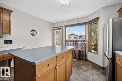 3928 30 Street, Edmonton, AB 