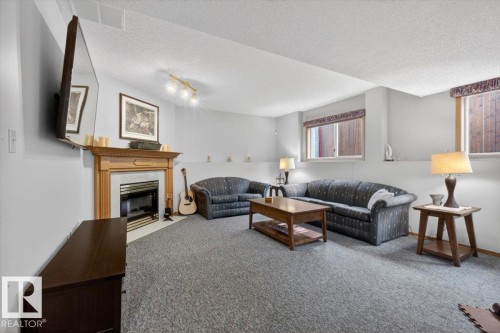 3928 30 Street, Edmonton, AB 