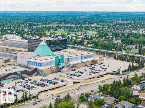 Image quality insufficient for description - 17932 93 Avenue, Edmonton, AB 