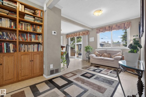 7307 86 Avenue, Edmonton, AB 