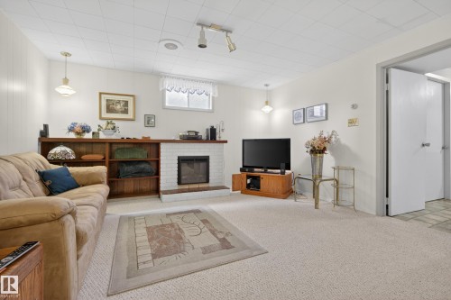 7307 86 Avenue, Edmonton, AB 
